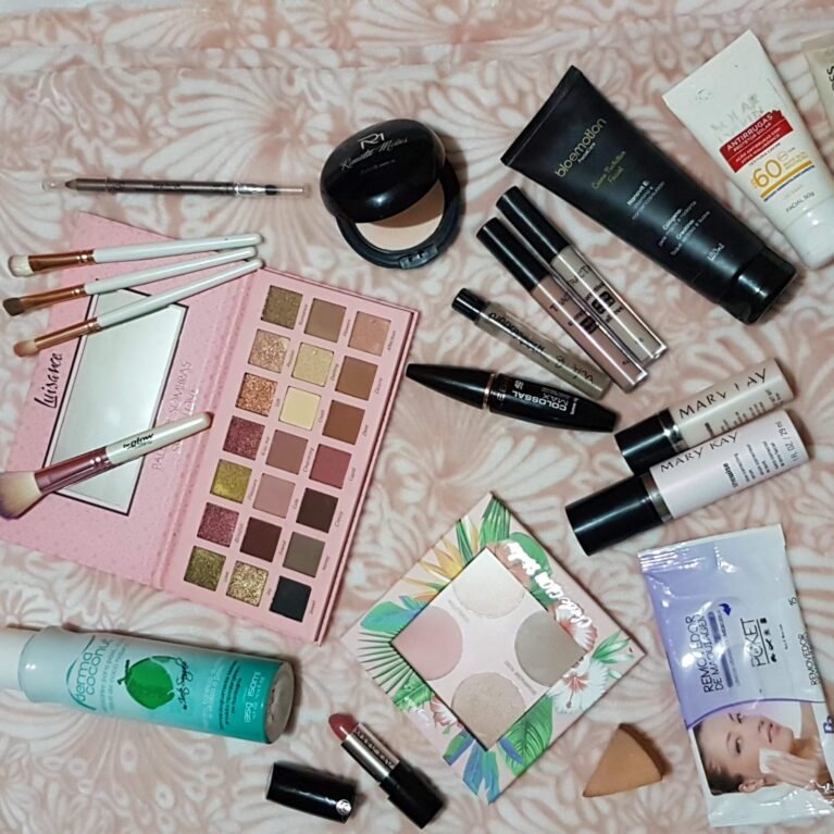 Kit básico de maquiagem para iniciantes: o que comprar primeiro